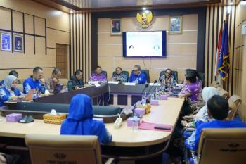 Prodi S-1 Pendidikan Ekonomi Terima Visitasi Akreditasi LAMDik